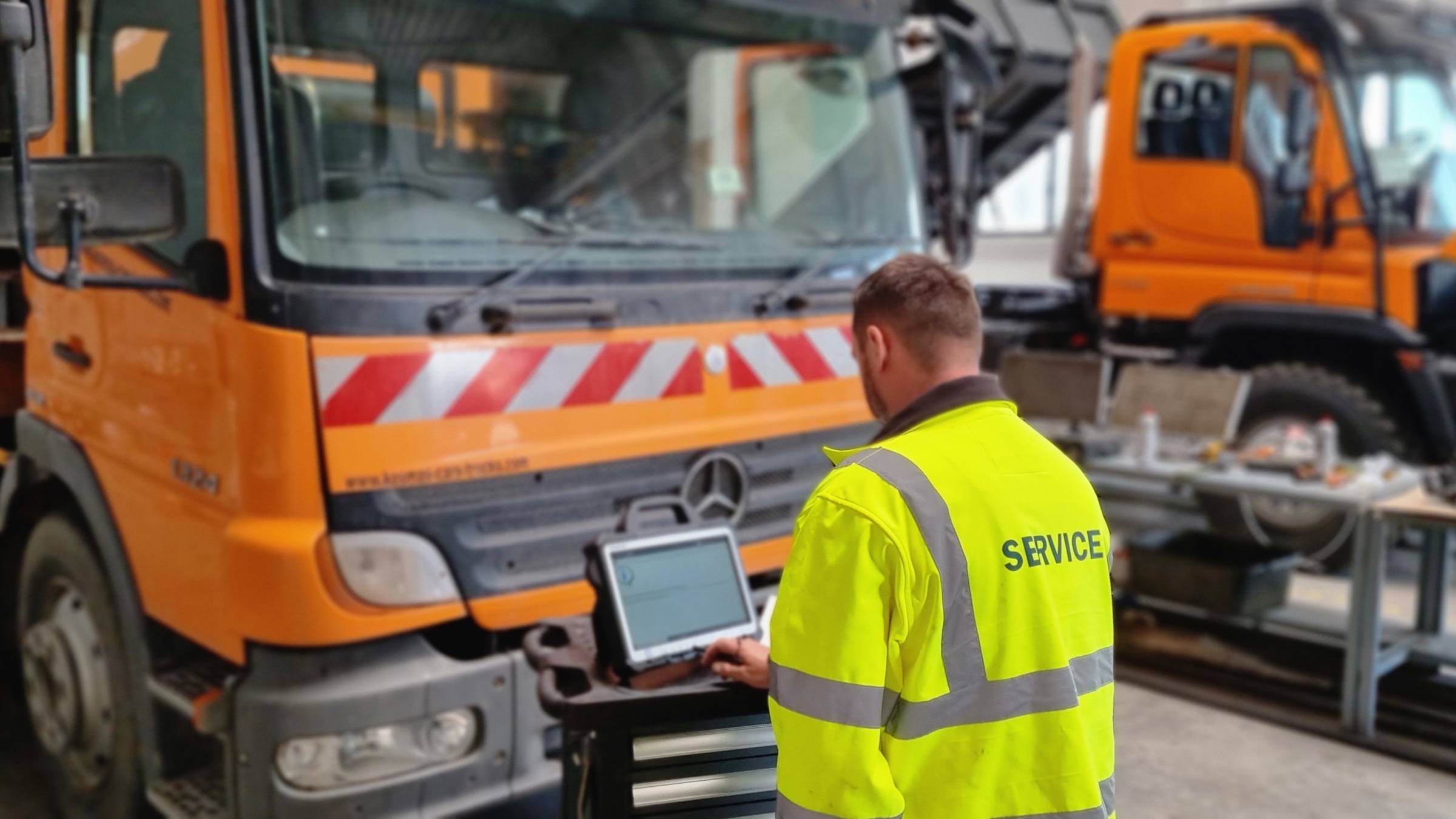 Service Utilaje