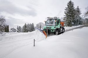 IARNA, CÂND ORAȘUL TREBUIE SĂ RĂMÂNĂ ÎN MIȘCARE, SOLUȚIA ESTE PLUGUL DE ZĂPADĂ CIRRON